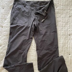 REI Women’s nylon hiking pants 10P